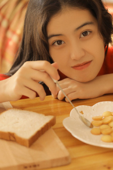内衣比基尼美女图片